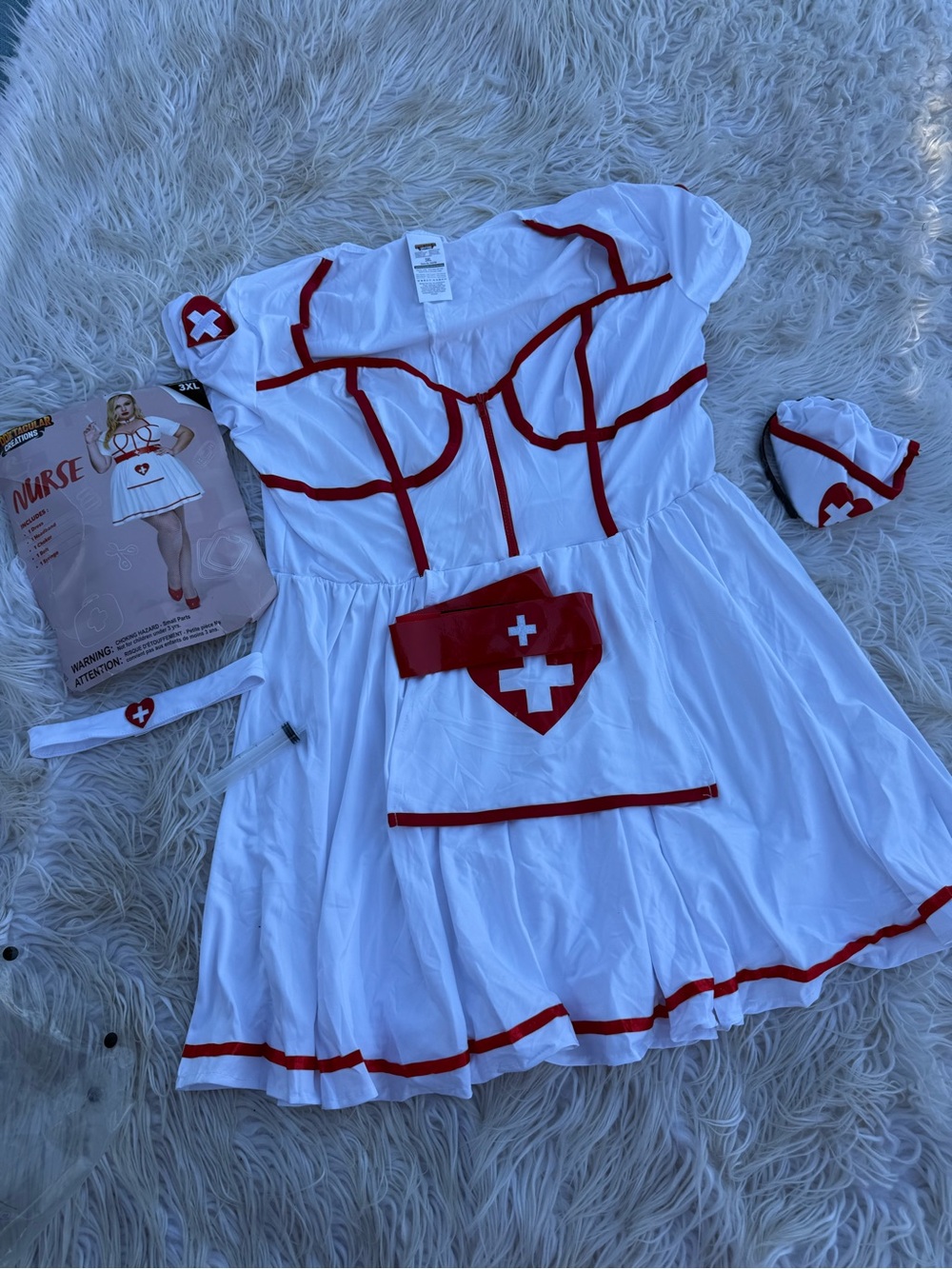 Women’s nurse costume (B4)